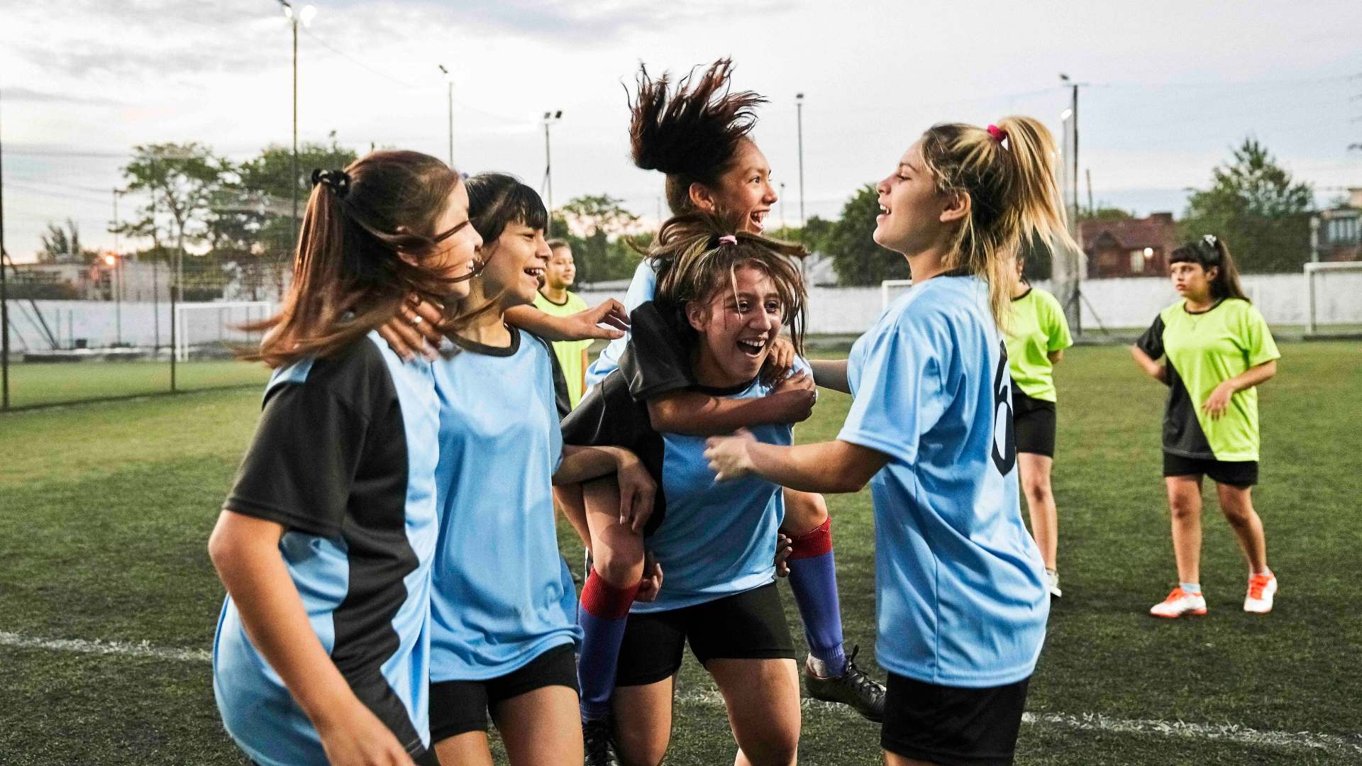 Gomersal & Cleckheaton FC Sponsorship Robert Watts Estate Agents